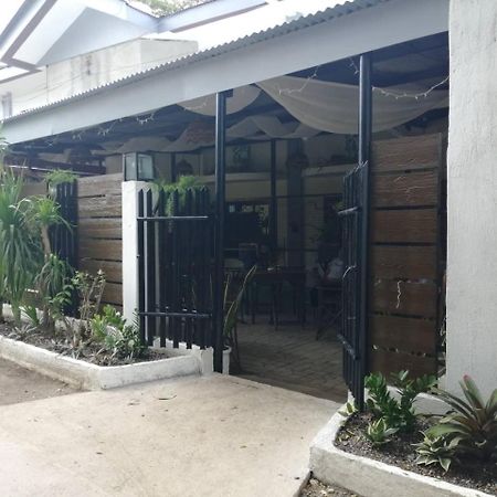 Cozy Inn Mactan Lapu-Lapu City Eksteriør bilde